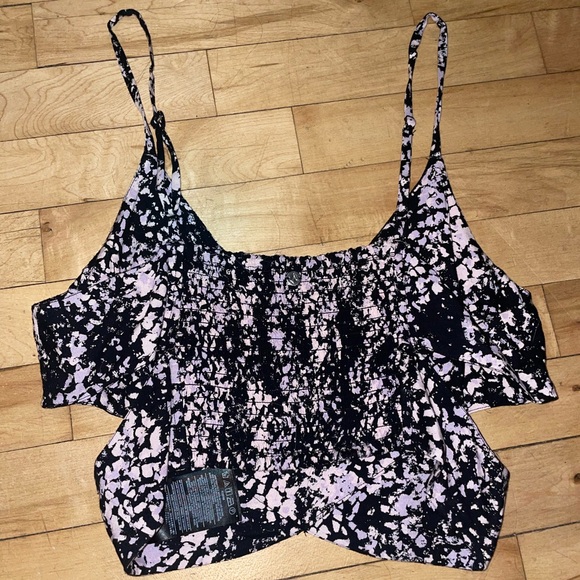 2 piece Volcom set - Picture 6 of 11